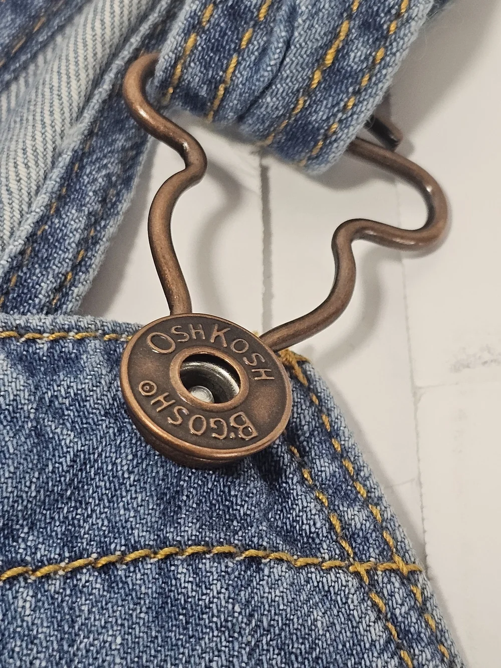 OshKosh B'gosh Girls Jean Overalls Shorts Size 5 Classic Vestbak Heritage Style